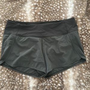 Charcoal lululemon running short in great condition